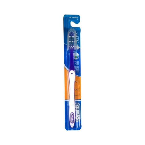 ORAL B ΟΔΟΝΤΟΒΟΥΡΤΣΑ SOFT ΜΕ ΚΑΠΑΚΙ SHINY CLEAN